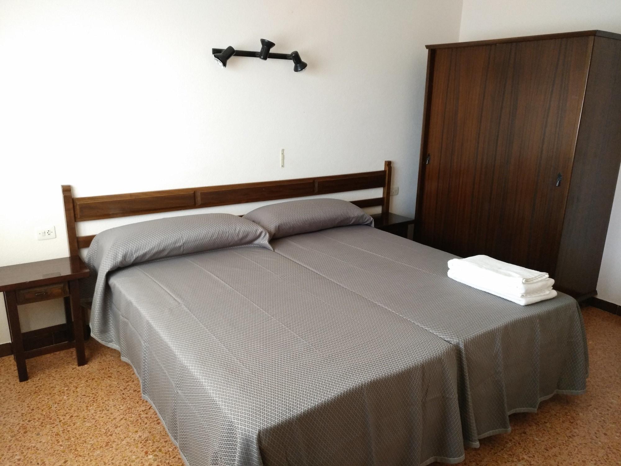 Hostal L'Esplai Viladamat Dış mekan fotoğraf
